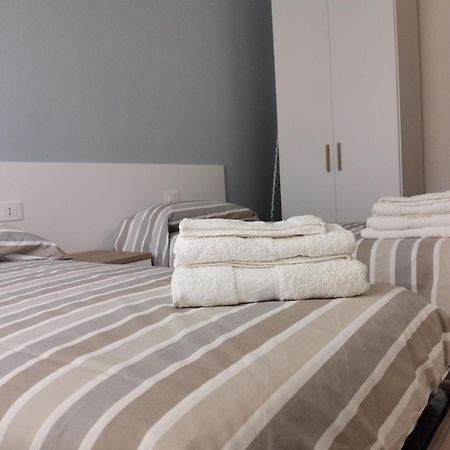 Palazzo Buscema - Appartamenti & Residence Crotone Bagian luar foto