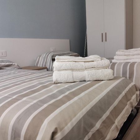 Palazzo Buscema - Appartamenti & Residence Crotone Bagian luar foto