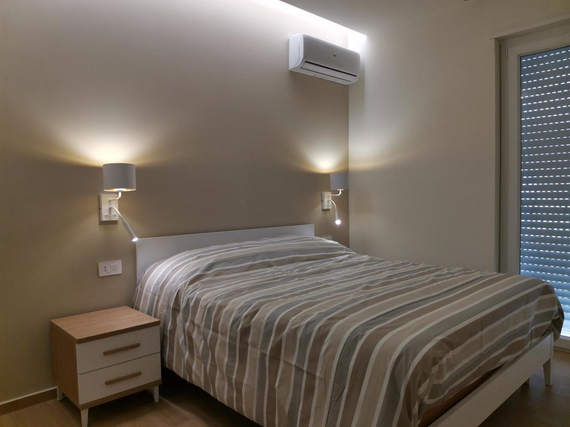Palazzo Buscema - Appartamenti & Residence Crotone Bagian luar foto