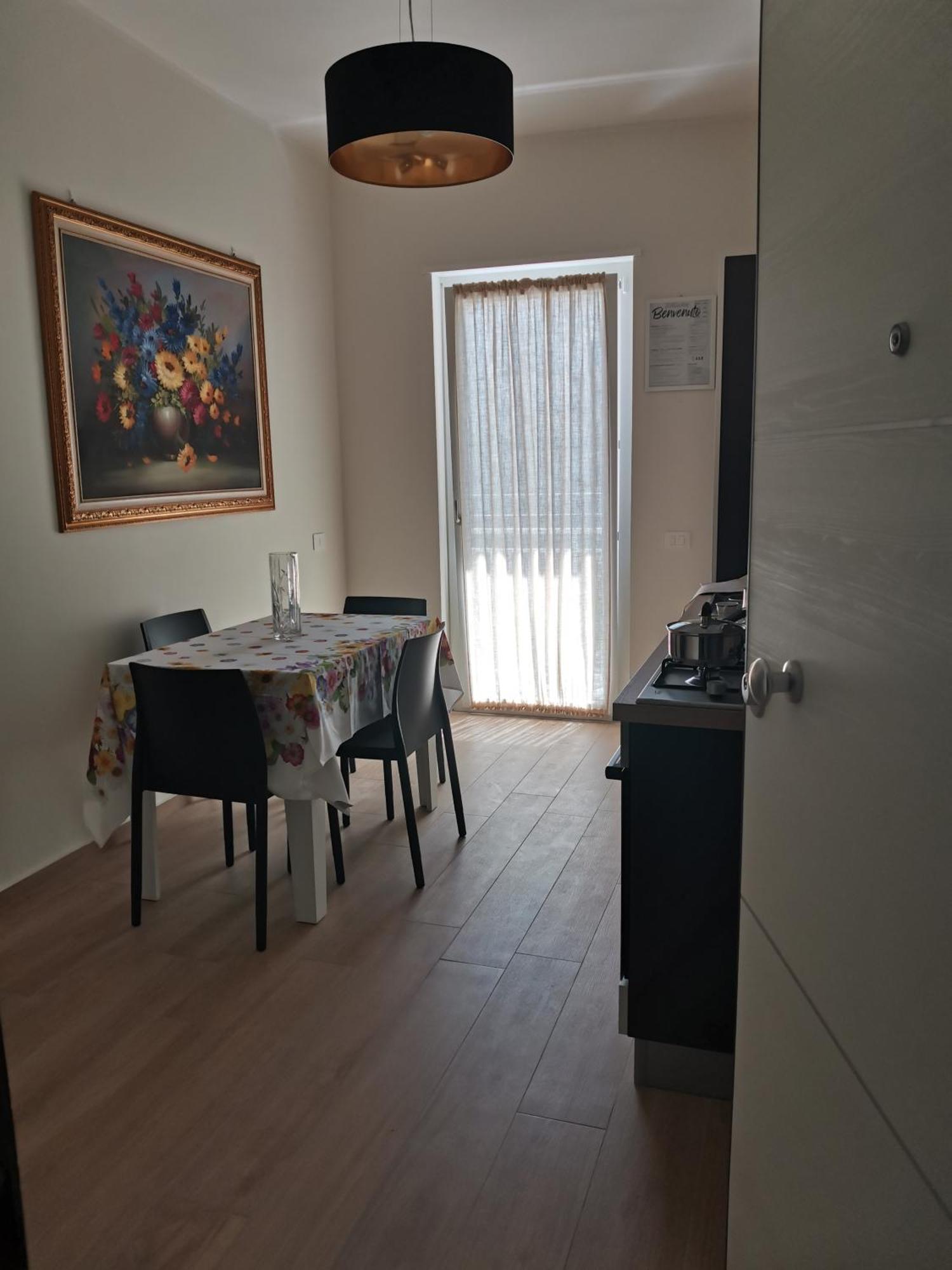 Palazzo Buscema - Appartamenti & Residence Crotone Bagian luar foto
